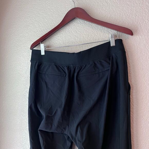 Athleta Brooklyn Textured Ankle Pant Jogger Slim Leg 10 Black Lightweight - Picture 9 of 10